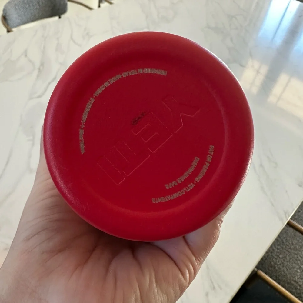 YETI Crimson 26 oz Travel Mug - Picture 2 of 3